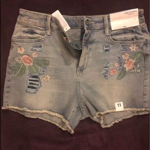 Arizona distressed cut off shorts size 11